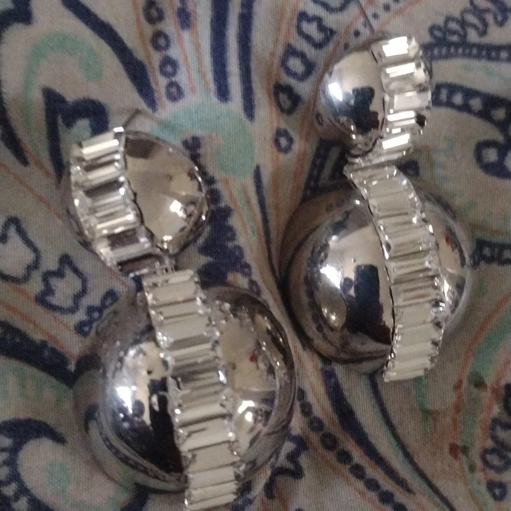 Akira Elegant Silver Drop Earrings
